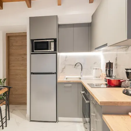 Anassa 5 Center Apartment *
